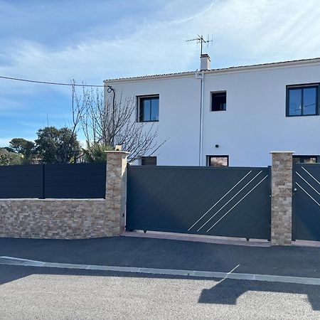 F2/4 Pers Plage-Commerces A Pieds-Parking Prive Saint Aygulf Exterior foto